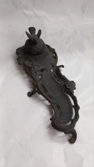Tintero antiguo decorativo pájaro