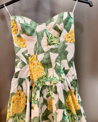 Vestido estampado piñas