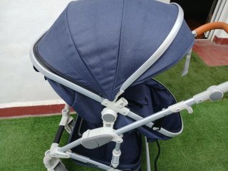 Carrito de bebé con piezas originales