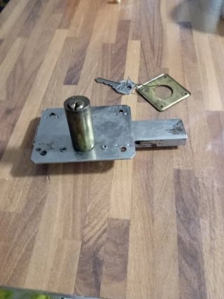 cerradura de sobreponer seguridad con bombín exter