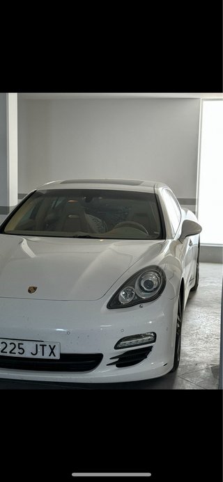 Porsche Panamera 2012