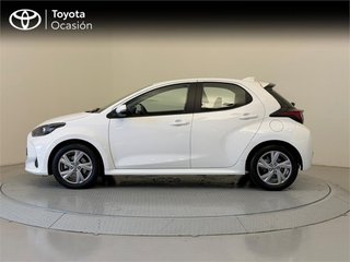 TOYOTA Yaris ACTIVE PLUS