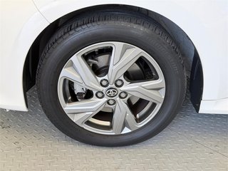 TOYOTA Yaris ACTIVE PLUS