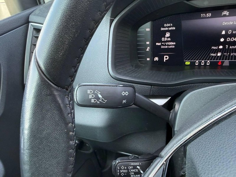 Škoda Karoq AMBITION 2.0 TDI DSG 4X4 Adblue 2023, foto 29