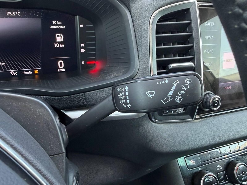 Škoda Karoq AMBITION 2.0 TDI DSG 4X4 Adblue 2023, foto 30