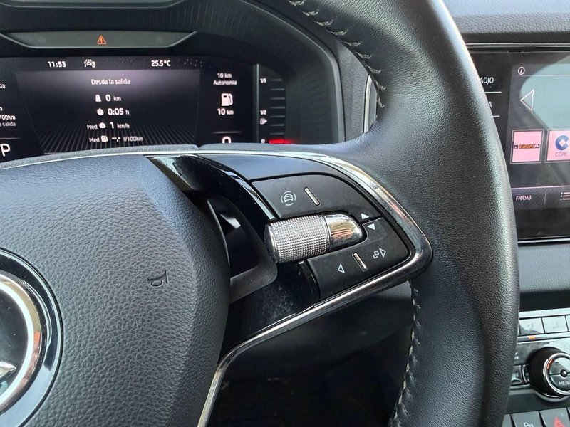 Škoda Karoq AMBITION 2.0 TDI DSG 4X4 Adblue 2023, foto 33