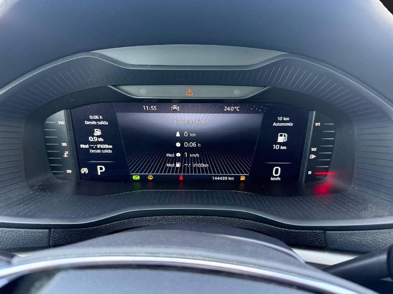 Škoda Karoq AMBITION 2.0 TDI DSG 4X4 Adblue 2023, foto 38