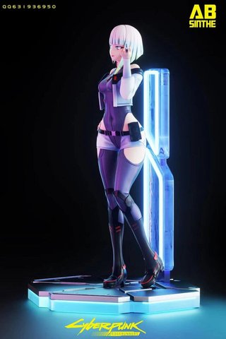 Figura de Lucy de Cyberpunk ABsinthe studio