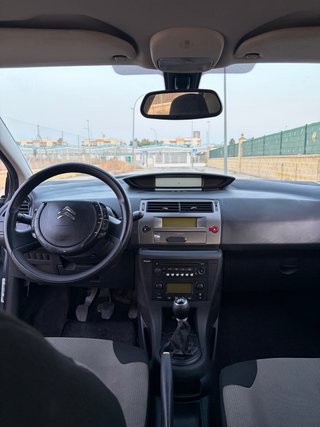 Citroen C4 2011