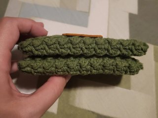 Portafoglio uncinetto verde punto alpino