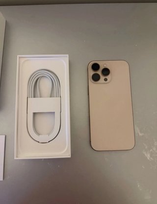 iPhone 16 Pro Max 256GB Dorado