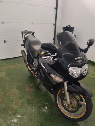 A2 Suzuki GSX 600 F A2