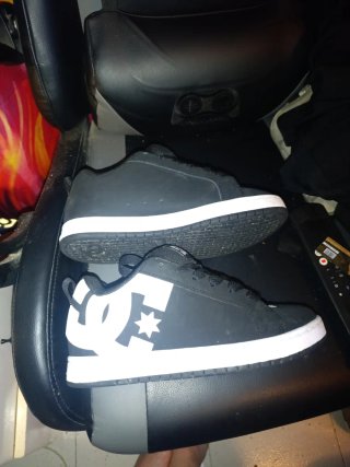 Zapatillas DC Shoes Court Graffik Negras y Blancas