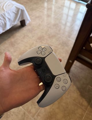 PlayStation 5 1TB con Mando