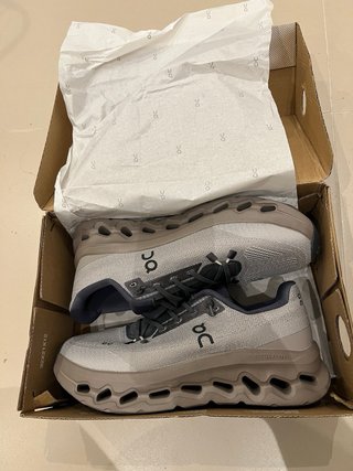 Zapatillas On Running Cloudvista Gris