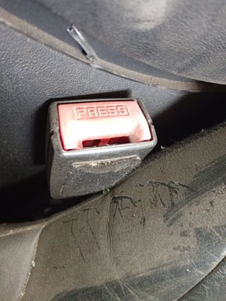 ENGANCHE CINTURON DELANTERO DERECHO Citroen C5 Berlina (2008->)