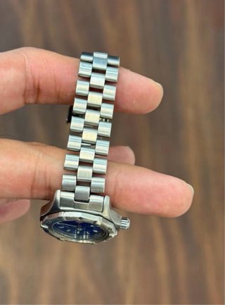 Carrera y Carrera, 2Tag Heuer, Lacroix, mujer.