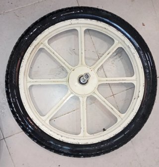 Ruedas Vespino AL Blancas con neumatico