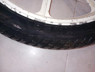 Ruedas Vespino AL Blancas con neumatico