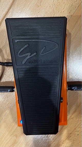 Pedal Wah Wah Boutique GEORGE DENNIS