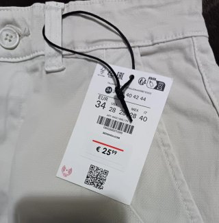 Pantalón corto cargo Bershka beige