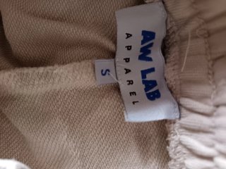 Pantalón corto AW LAB beige