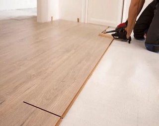 INSTALADOR DE PARQUET Y PUERTAS MONTADOR