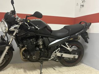 Suzuki Bandit 650 Naked Negra limitada