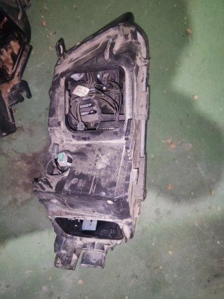 Faro Izquierdo Audi Q5 8R Xenon LED
