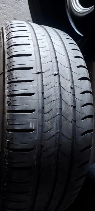 205/60 R16 92H