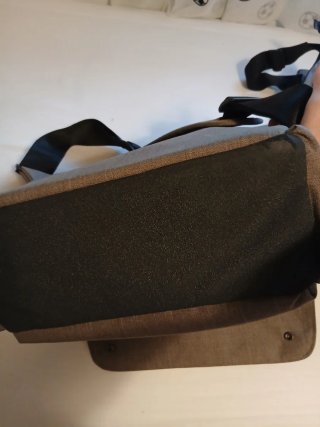 Maletín Case Logic marrón y negro
