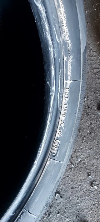 1 Neumático 305/40 R20 112Y