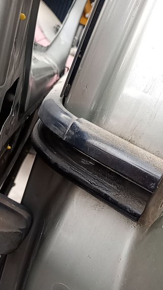 SOPORTE / GUIA PUERTA CORREDERA Renault Trafic II Combi (04.2001->)