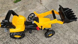 Tractor Excavadora Pedales Niños JCB Rolly Toys
