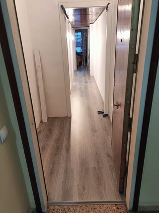 MONTADOR DE PARQUET Y PUERTAS CARPINTERO