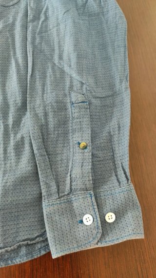 Camisa de hombre azul