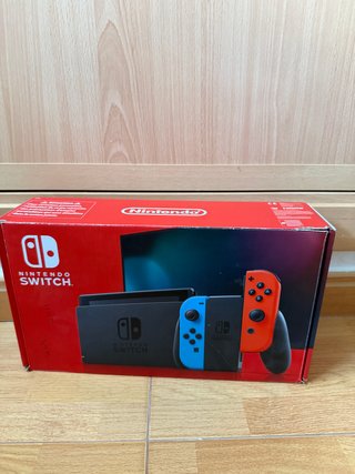 Nintendo Switch + Dock + Mando + Caja