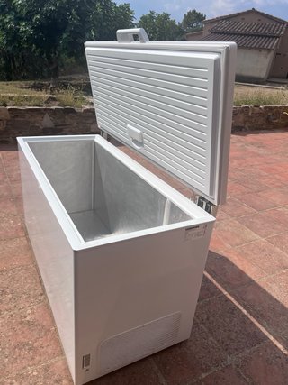 OPORTUNIDAD!!!  Congelador arcon Lieber 605L