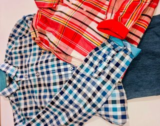 2 Camisas a Cuadros y Pantalón Vaquero