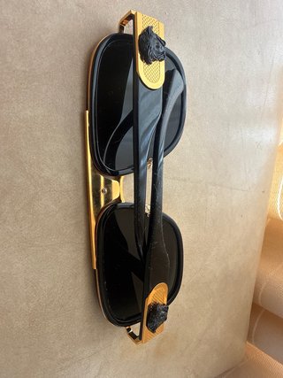 Gafas de Sol Versace Negras y Doradas