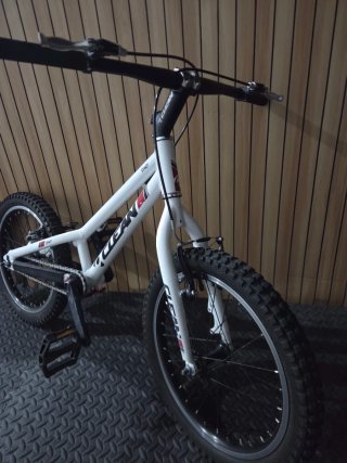 Bicicleta Trial Clean 18 Blanca
