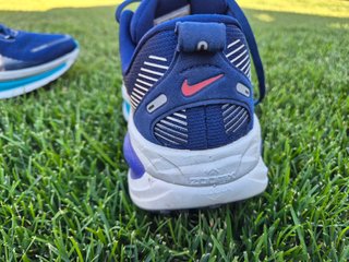 Nike Air Zoom Vomero 18 Blu Tg. 42 Eu 8.5