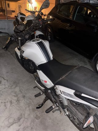 Keeway RKS 125 2017 Blanca y Negra