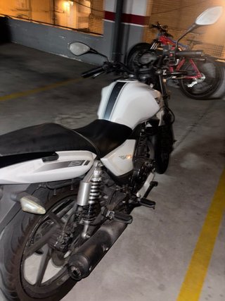 Keeway RKS 125 2017 Blanca y Negra