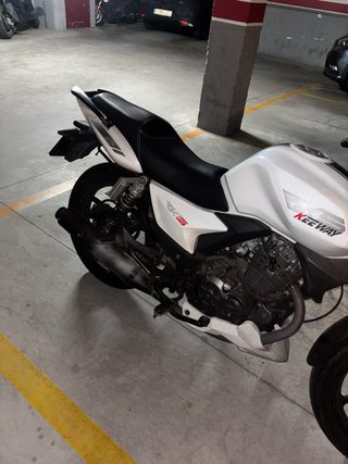 Keeway RKS 125 2017 Blanca y Negra