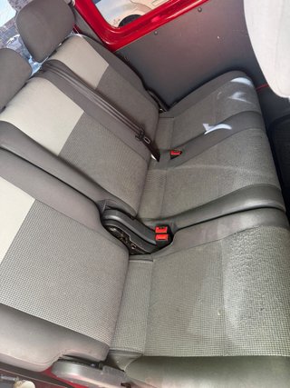 Volkswagen Caddy 2013