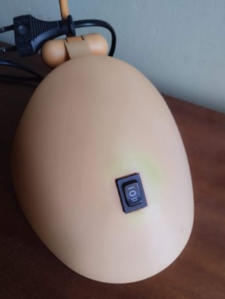 Lámpara flexo de escritorio beige
