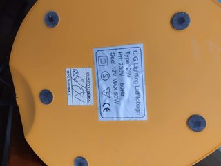 Lámpara flexo de escritorio beige