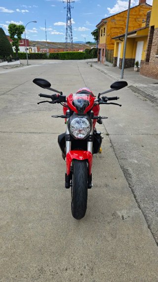 Ducati Monster 821 Roja 2018 11800km