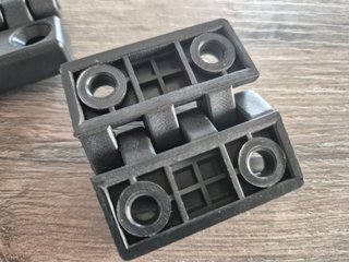 4 Bisagras de nylon negras 48x48 mm – Nuevas